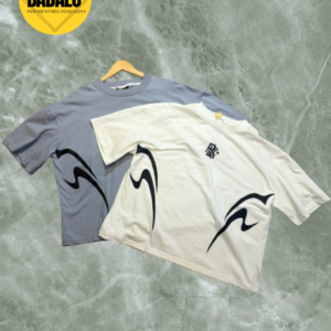 crop top color gris y blanco