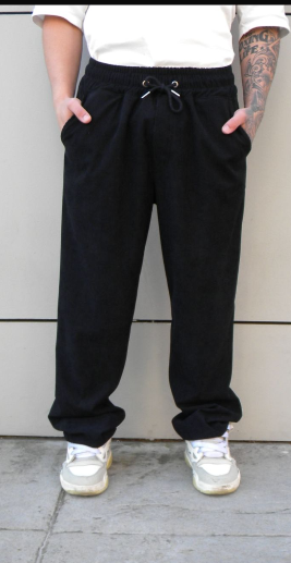 pantalon negro baggy