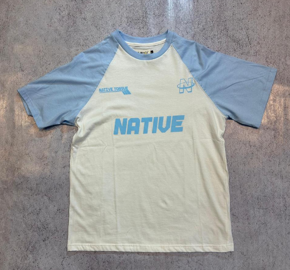 Remera Native Blanca con mangas Celeste - 3 CUOTAS SIN INTERES - 121