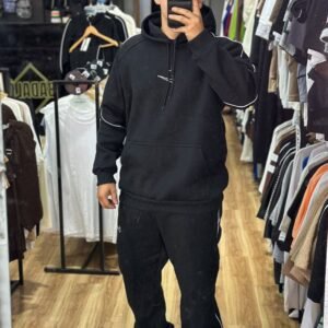 Conjunto frizado de algodon nike con ajuste para hacer jogger , color negro