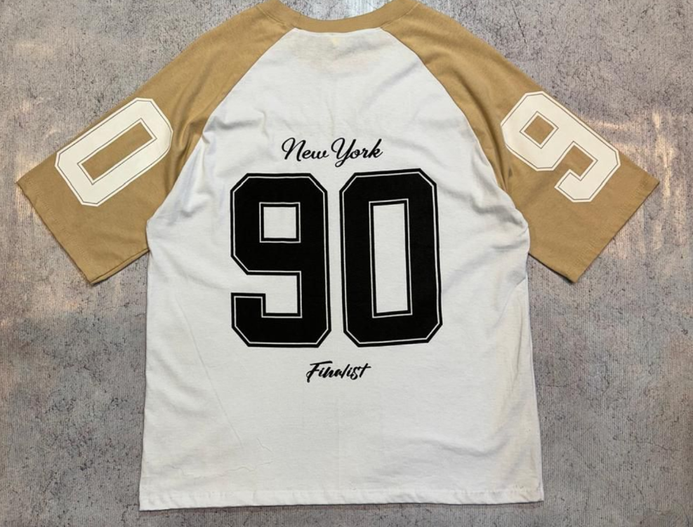 Remera New Year 90 blanca mangas amarillas - 3 Cuotas Sin Interes 203