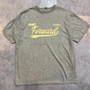 remera forward corlor Gris frente