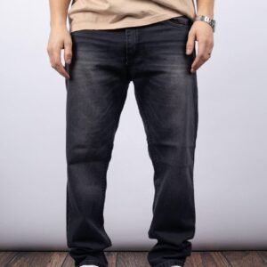 Jeans mom negro despintado liso