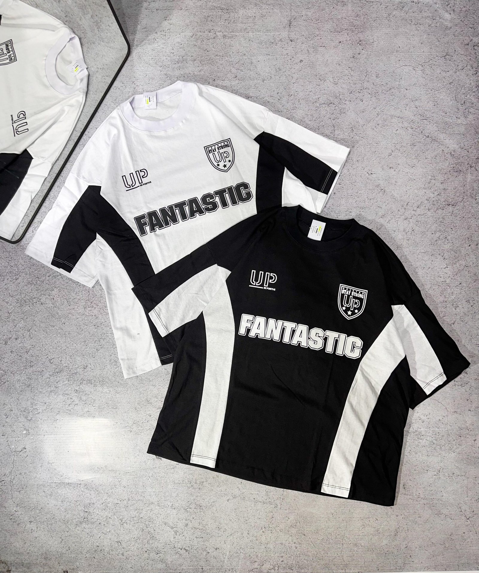 Remera FANTASTIC combinadas/ COD 302