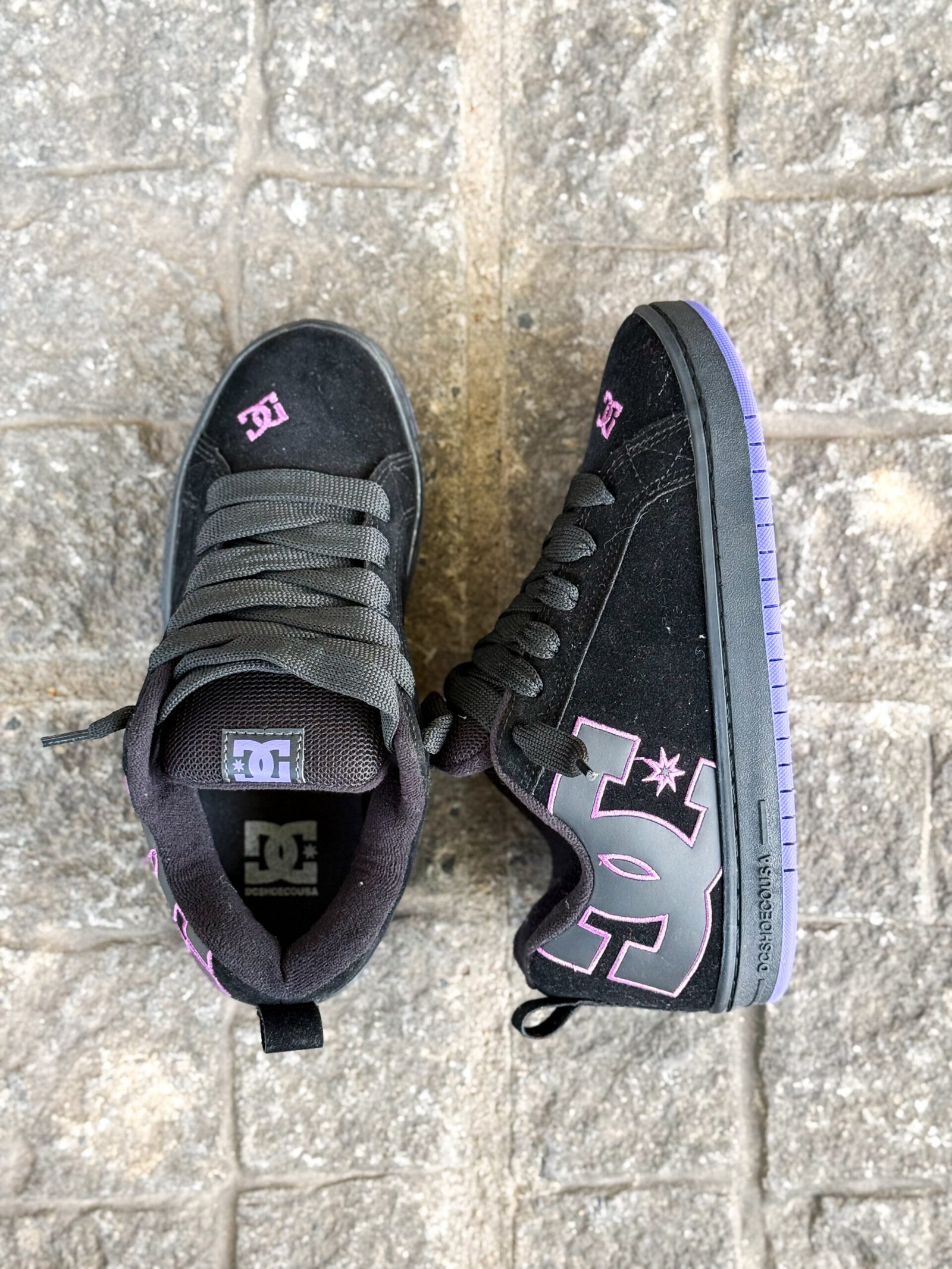 Zapatilla DC negro/violeta/ COD 371