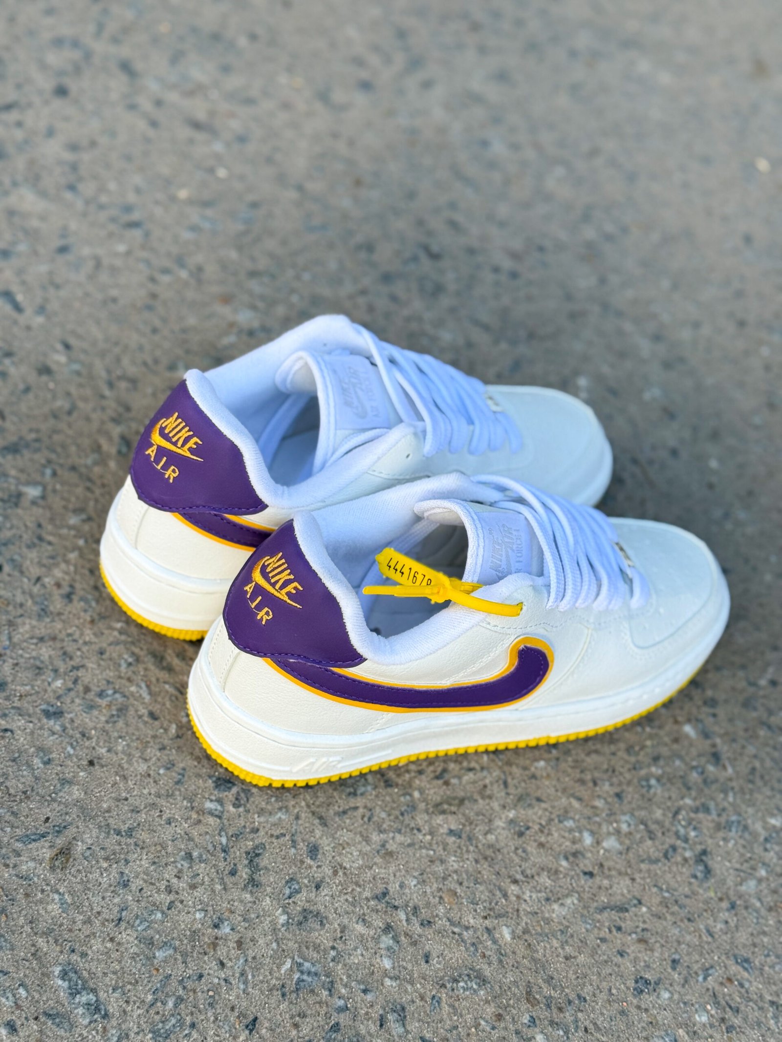 Zapatilla nike force laker/ COD 354 - Image 2
