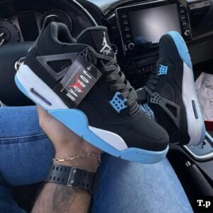 Jordan R4 celeste/ COD 420