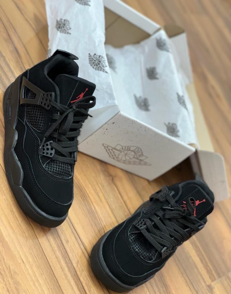 Jordan R4 negro/COD 418